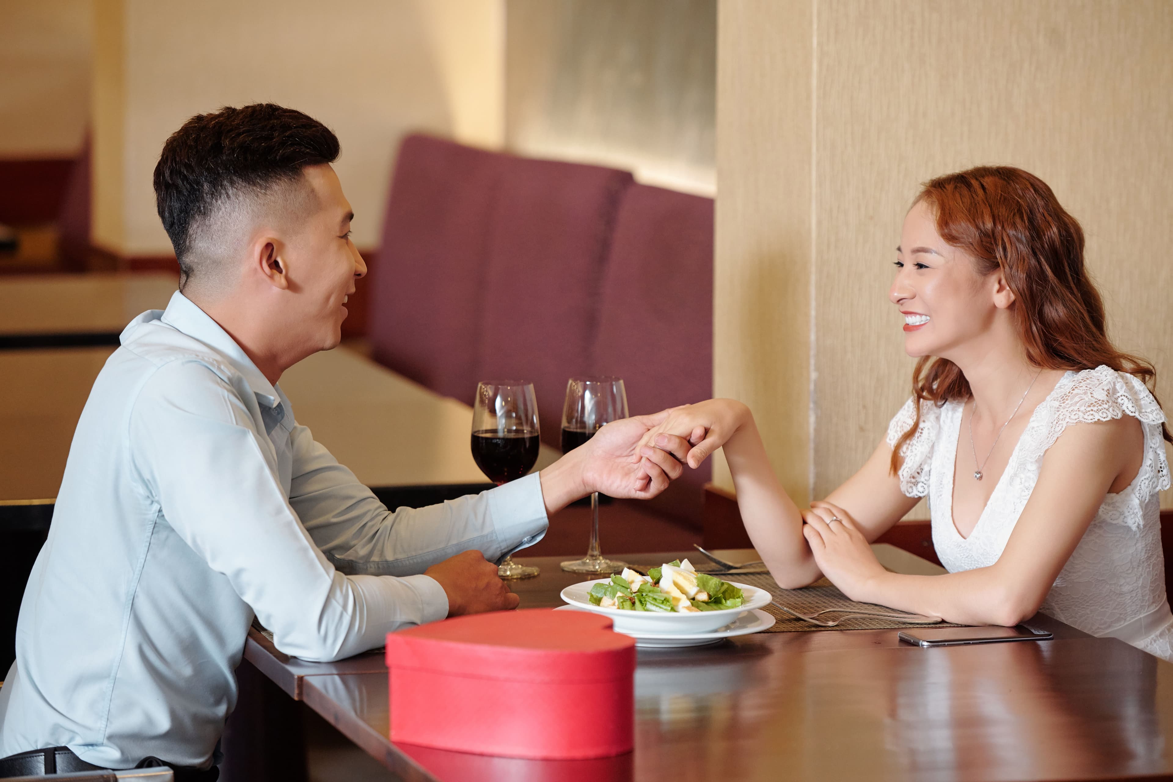 Rahasia Sebelum Ngedate, Yuk Lakuin Hal Ini Biar Doi Terpesona!